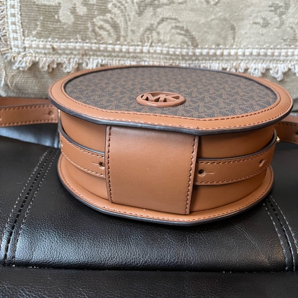 Michael kors shoulder bag - Picture 4 of 7